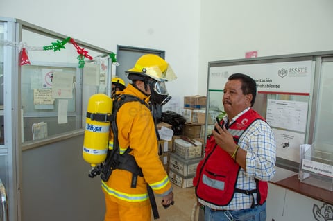 También se dirigió la evacuación y concentración de gente en los puntos definidos.