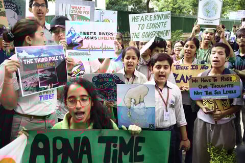 India también registra movilizaciones.
