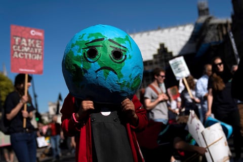 Protesta de jóvenes británicos.