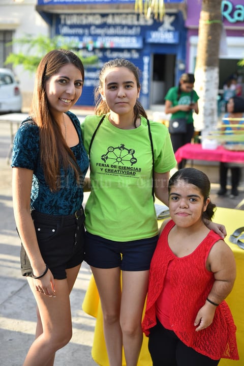 20092019 Ana, Sofía y Jaquie.