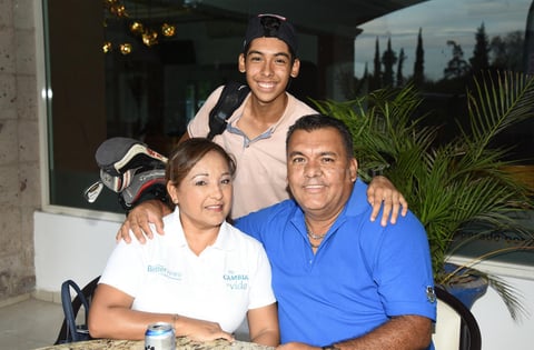 20092019 Esperanza Rangel, Óscar Medrano  y Christian Medrano.