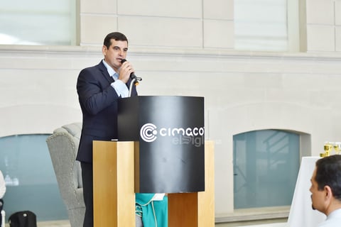 Lic. Alfredo Murra Farrús.