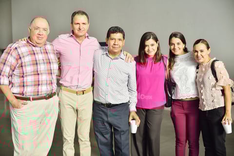 Ricardo, Carlos, César, Diana, Nury y Daniela.
