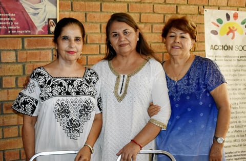 21092019 RECIENTE EVENTO.  Estela, Linda y Rosy.