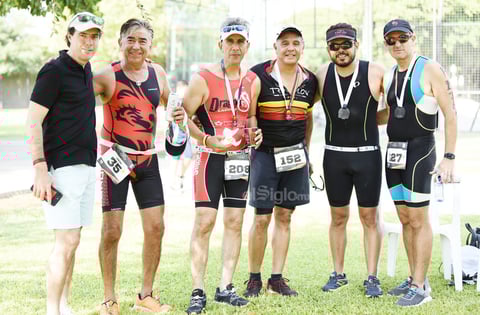 Lalo, Jorge, Jacobo, José, Joel y Cacho.