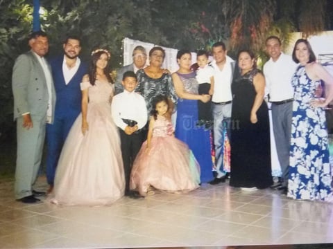 22092019 FELICES.  En los XV años de Alejandra.