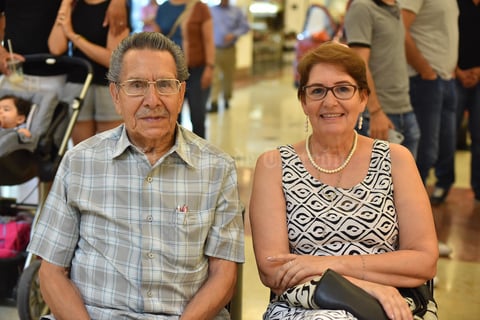 22092019 Armida y Enrique.