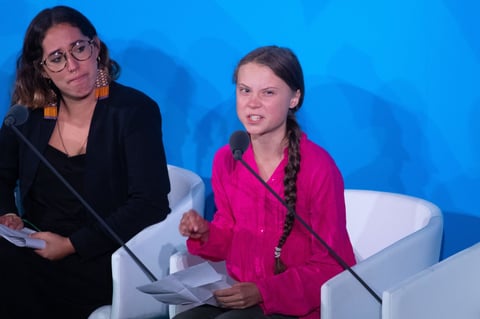 'Aquí y ahora es donde damos un paso adelante, el cambio viene, les guste o no', dijo Greta en el comienzo de la Cumbre de Acción Climática.