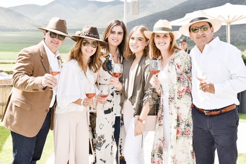 Ricardo Rebollo,Maria Rosa Ramirez,Isabela Rebollo,Angeles Calderon,Angeles Lopez y Mario Calderon.