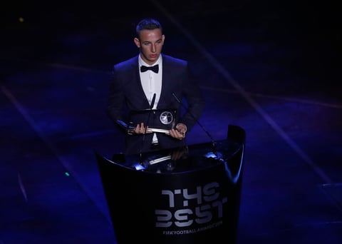 Daniel Zsoris gana el Premio Puskas al mejor gol
