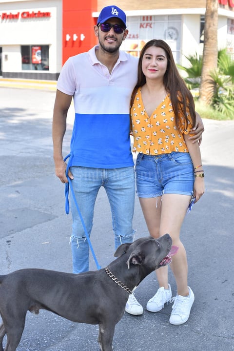 24092019 Julio Cesár y María con su perro.