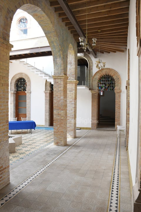El Siglo de Torreón visitó ayer dicho inmueble y dio a conocer todos los detalles de la obra a través de un video en vivo de Facebook con Tomás Galván, titular de Obras Públicas y Elías Agüero, director del Instituto Municipal de Cultural y Educación (IMCE).