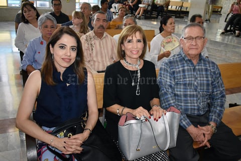 25092019 Claudia, Nena y Román.