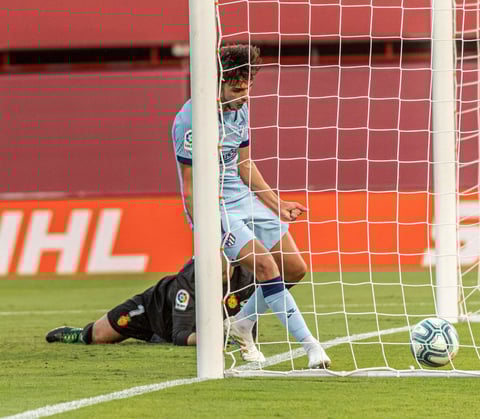 Joao Félix celebra el gol marcado ante el Mallorca
