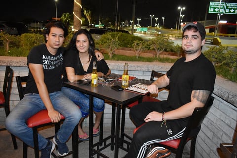 26092019 Emmanuel, Fernanda y Raúl.