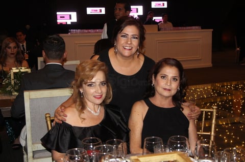 Annie y David se unen en matrimonio