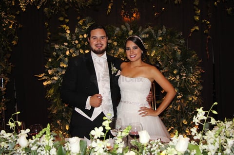 Hermosa pareja: Annie de la Parra y David Mijares.
