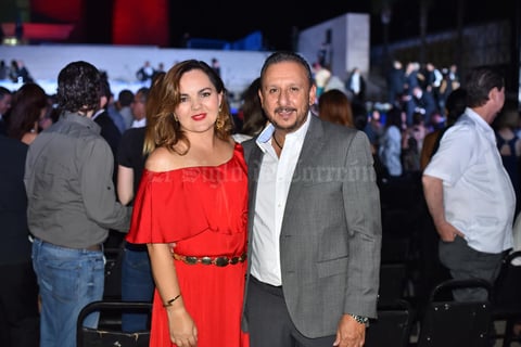 27092019 Paola y Salvador.