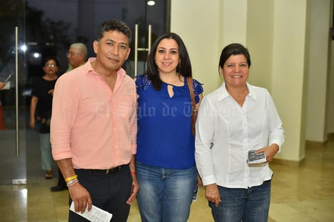 01102019 Javier, Claudette y Marcela.