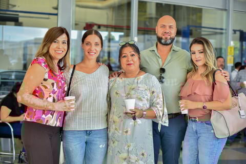01102019 Lety, Nadege, Lety, Yves y Mariana.