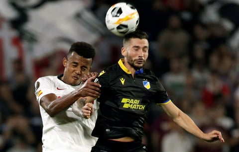 Con gol de 'Chicharito', Sevilla gana en la Europa League