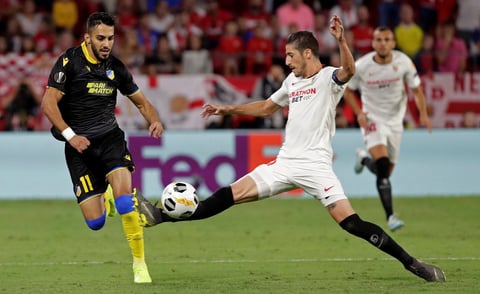 Con gol de 'Chicharito', Sevilla gana en la Europa League