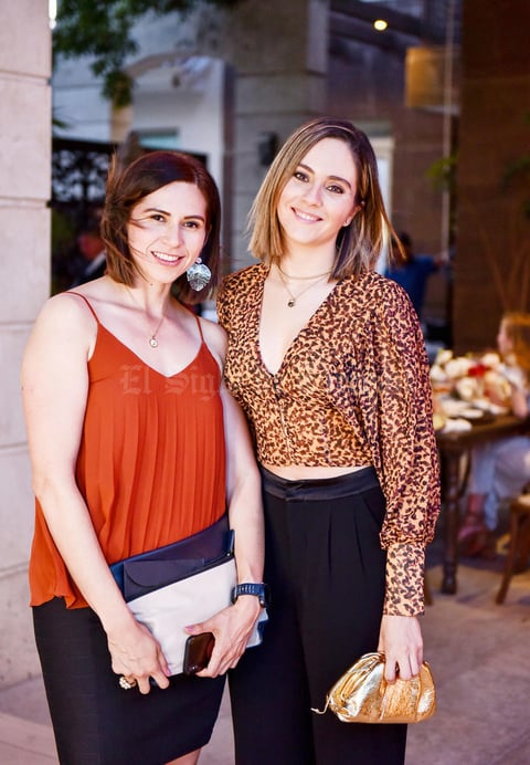 Julia Salas e Idaly Chibli.