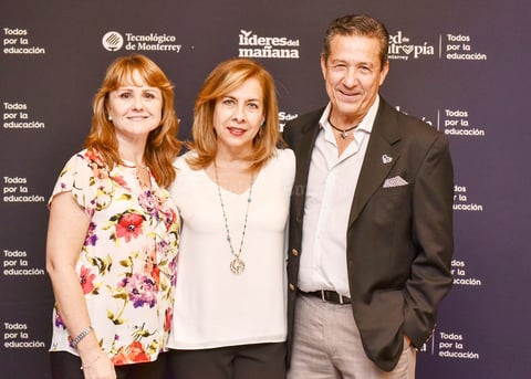 Consue Alatorre,Alberto y Juanis Allegre.