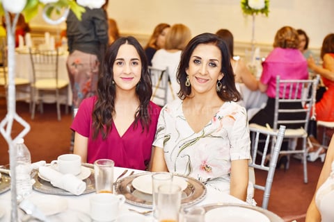 Claudia y Carolina