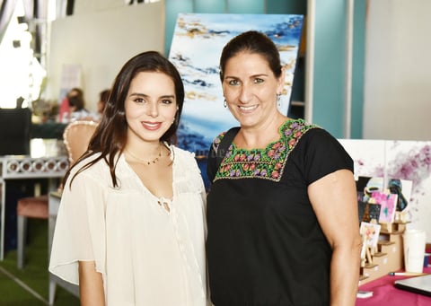 Andrea y Paulina.