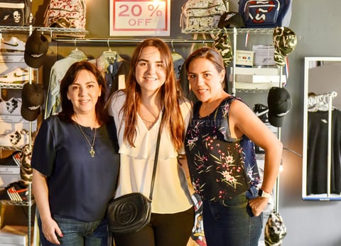 Claudia,Valeria y Valeria.