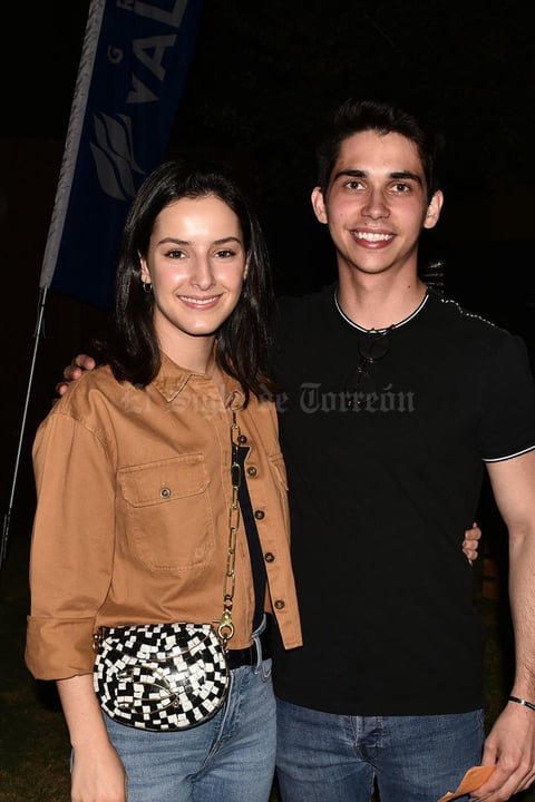 11102019 J imena Villarreal y Daniel Esparza.