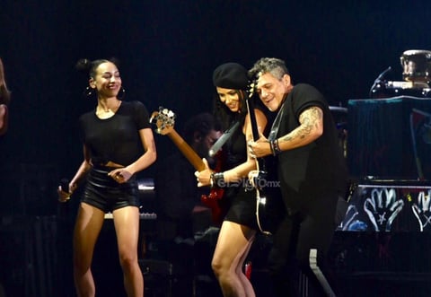 Torreón vivió una romántica velada con el cantante español 