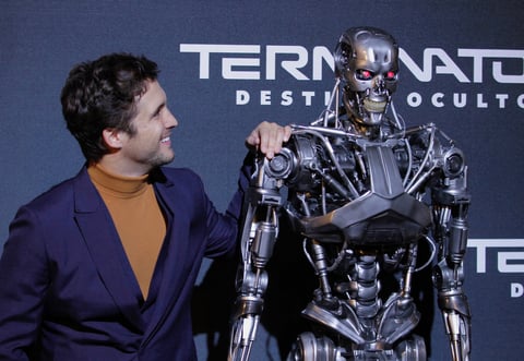 Linda Hamilton,  Sarah Connor, Diego Boneta y  Tim Miller desfilaron 