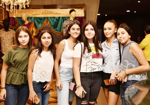 Alessa, Sandra, Greta, Isabel, Mariana y Rebeca.