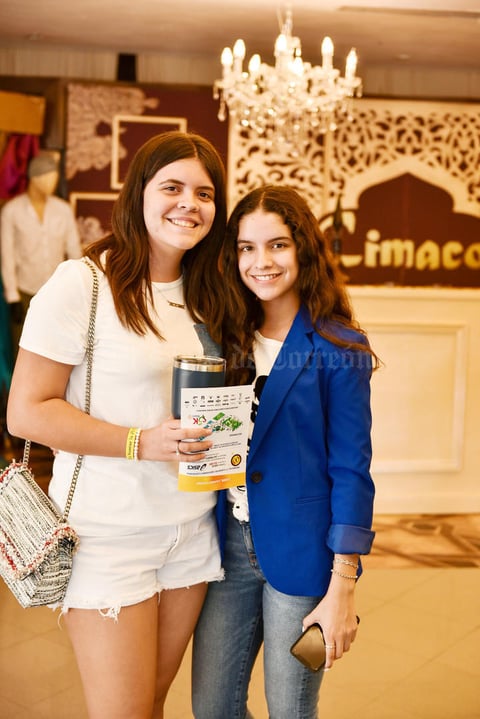 Barbara Martinez y Ximena Galindo.