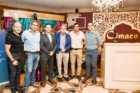 Gilberto Martinez, Raul Anzuara, Carlos Arenal, Eduardo Murra, Alfredo Murra y Oscar Murra.