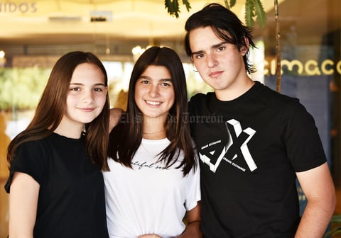 Sofia, Ana Maria y Ernesto.