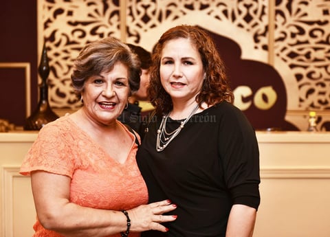 Teresa y Brenda Romero.