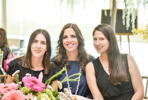 Mary Carmen, Lily y María Isabel.