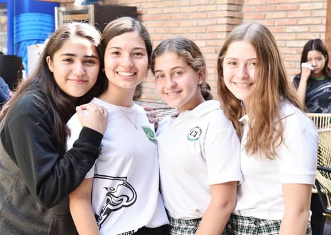Ana Gaby, Valeria, Roberta y Sofia.