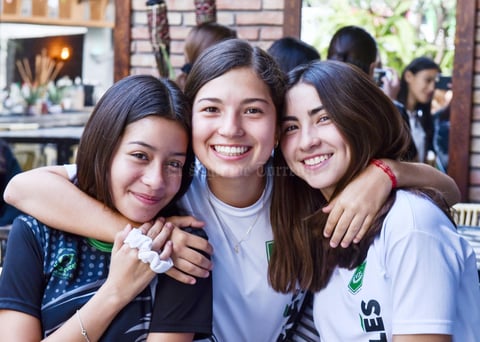 Marisofi Fahur, Pamela Sosa y Valeria García.