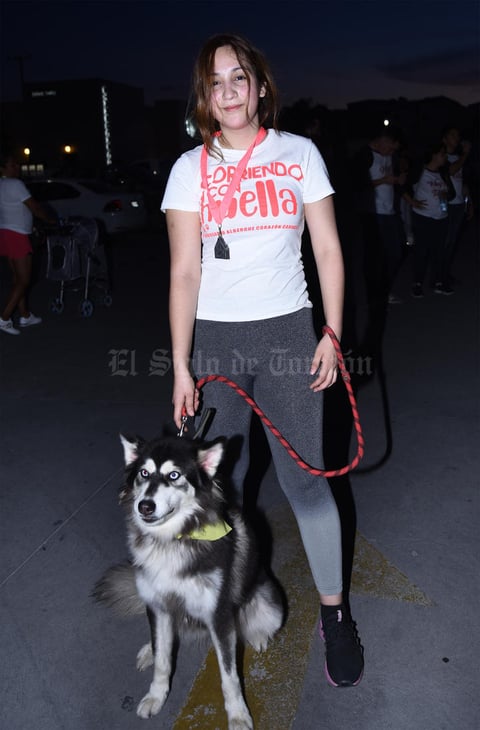 15102019 Danna Lara, con su perrita Kiara.