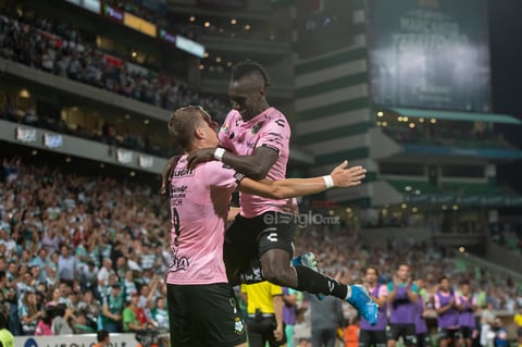 festejo de gol Eryc Castillo, Julio Furch