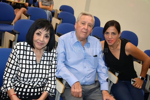 17102019 Silvia, Raúl y Valeria.