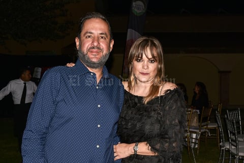 18102019 Luis y Gaby Mojica.