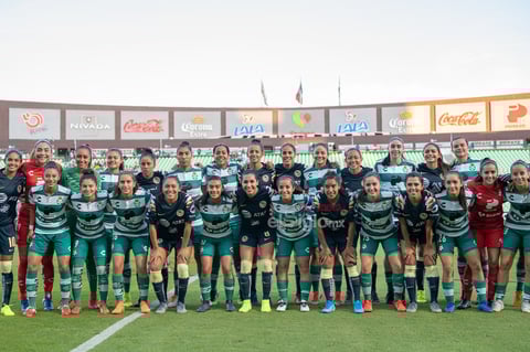 Equipo de América y Santos juntas

Santos vs America
juego correspondiente a la jornada 16 de la apertura 2019 de la Liga MX femenil en TSM Oficial - lunes 21 de octubre de 2019 19:00h
América, Liga MX Femenil, Santos América, Santos Femenil, Santos Laguna