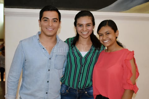 22102019 Arturo, Karla y Lizbeth.