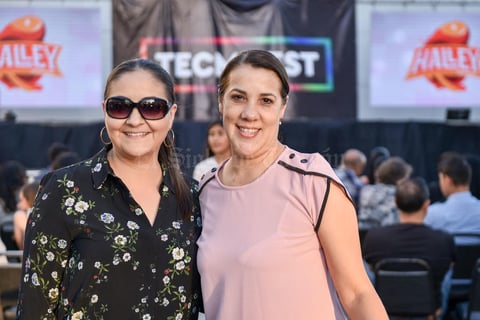 19102019 EVENTO ESCOLAR.  Ale Castellanos y Tere Colmenero.