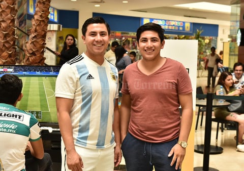 19102019 TORNEO FIFA 2020.  Ricardo y Ernesto.